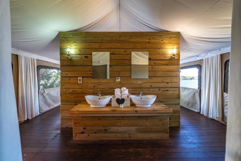 Jackalberry Chobe Hotel Kasane Ngoại thất bức ảnh