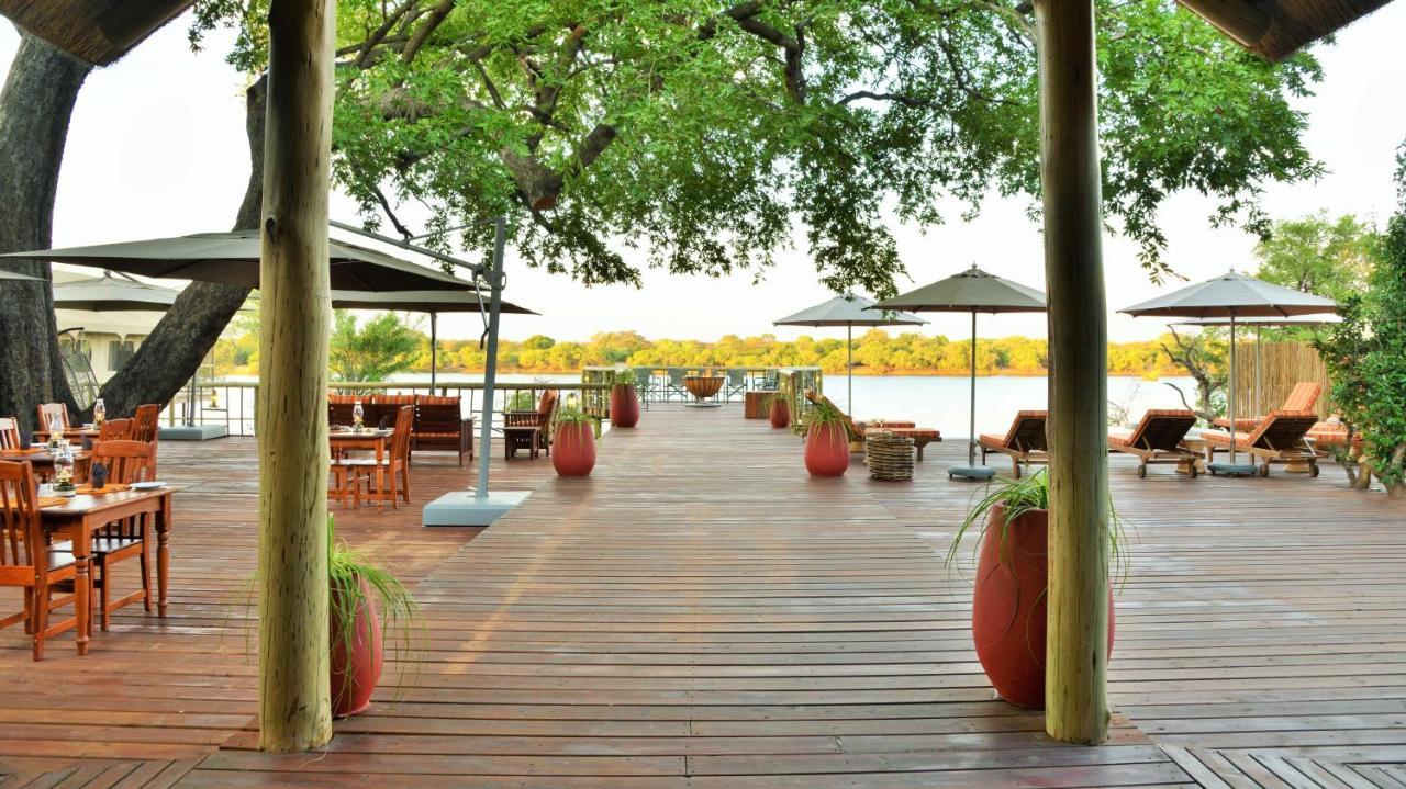 Jackalberry Chobe Hotel Kasane Ngoại thất bức ảnh