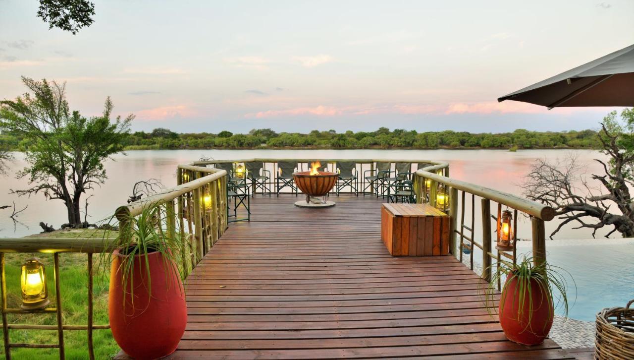 Jackalberry Chobe Hotel Kasane Ngoại thất bức ảnh