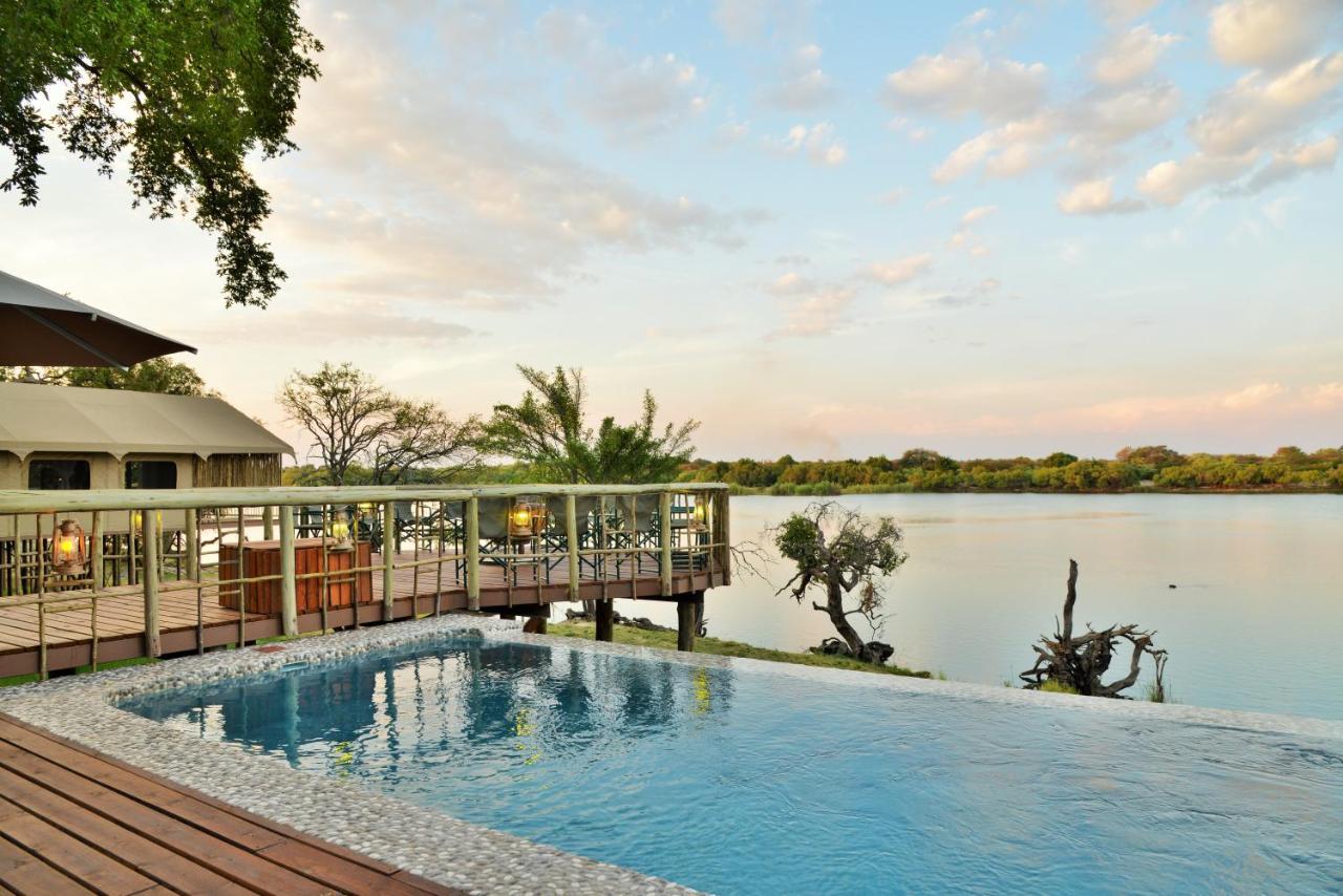 Jackalberry Chobe Hotel Kasane Ngoại thất bức ảnh