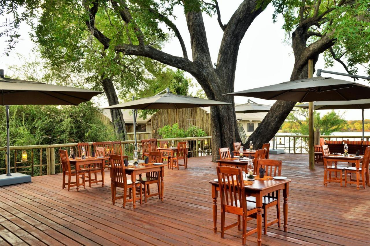 Jackalberry Chobe Hotel Kasane Ngoại thất bức ảnh